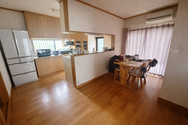 【中古戸建】藤岡市下大塚の居間・リビング|■リビング｜毎日の家族とのご飯も大切に、充実できるようオシャレなダイニングキッチンをご用意しました♪より家族との絆も深まります＾＾