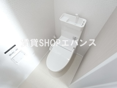 【トイレ】 | VISTIA | 落ち着いた色調のトイレです