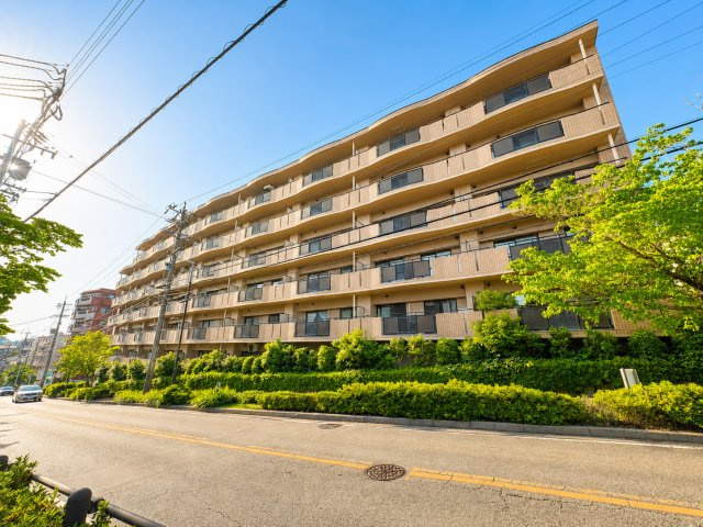 サンハイツ東山の外観