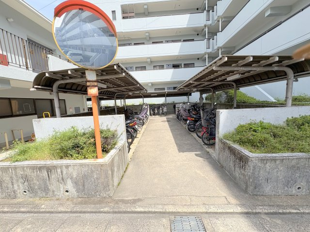 グランドパレス学園前C棟の設備
