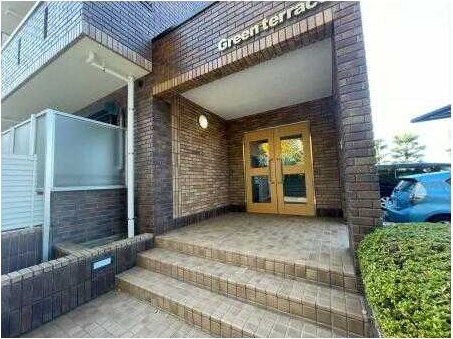 川崎市麻生区百合丘２丁目の賃貸マンションのエントランス