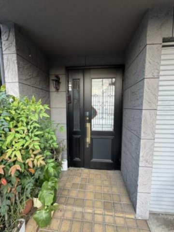 三ツ島4丁目　中古一戸建ての玄関|■物件内覧・資金計画相談・住宅ローン相談、リフォーム相談、お問合せ受付中■
※当日・翌日のご内覧、ご相談はお電話でのお問合せがスムーズです！