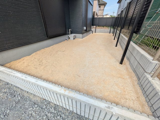 小美玉市清風台団地　6期　新築戸建ての庭|日当たりや広さを現地で体感してください。理想のガーデニングや家庭菜園を始めてみませんか。
