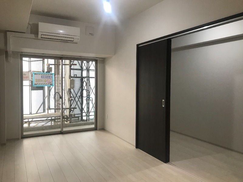 DAIYA STORK 阿波座の居間・リビング
