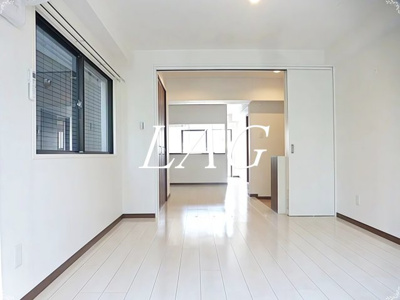 【寝室】 | 麻布長岡ハイツ | 寝室です。