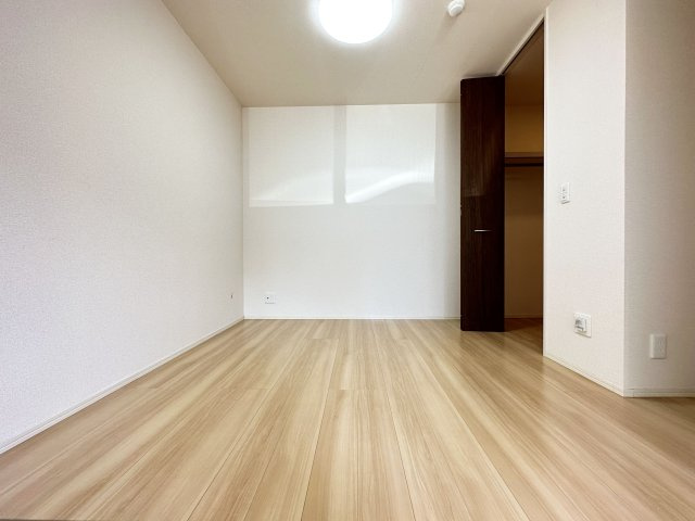 アルカディアの洋室
