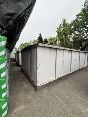 【トランクルーム】イヤやアウトドアグッズなど、大型の荷物もすっきり収納できる屋外物置です。