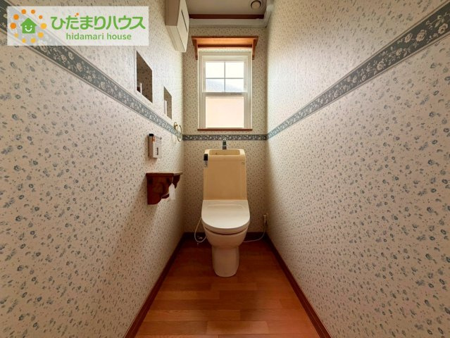 日立市大久保町３丁目　中古戸建のトイレ|トイレは1F、2F共に完備！取り合いになることがありませんね(^^)/