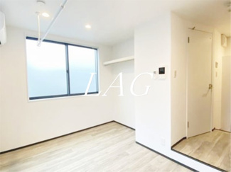 【居間・リビング】 | セレリア春日町 | 洋室のお部屋です。