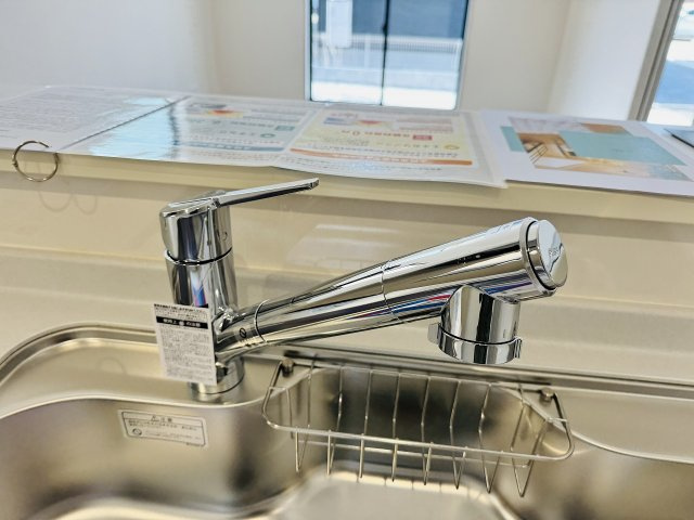 八王子市　上壱分方町　新築一戸建て　１８期のキッチン|～浄水器付き　安心安全なお水をお手軽に～