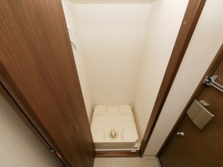 【設備】 | エグゼ堺筋本町 | 洗濯機置き場です