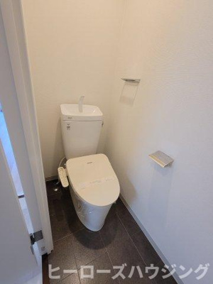 【トイレ】 | 中旺ビル | ※同タイプの写真となり、実際のお部屋とは異なる場合があります