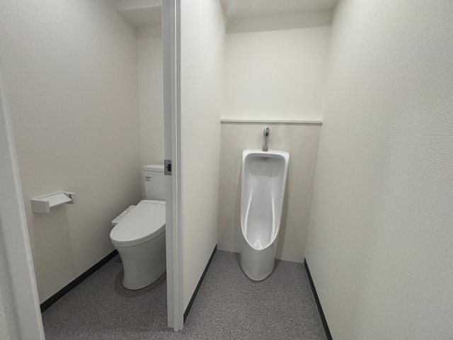 横川ビルのトイレ