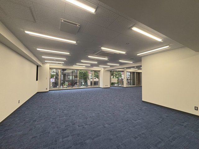横川ビルの内装