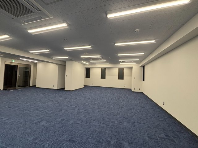 横川ビルの内装