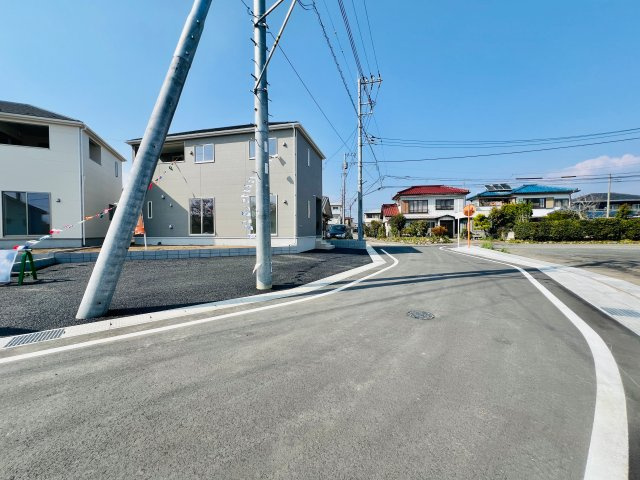 前橋市北代田町の前面道路含む現地写真|閑静な住宅地♪
