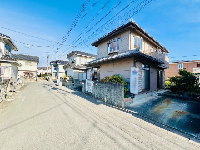 前橋市箱田町の前面道路含む現地写真|閑静な住宅地で駐車も楽々♪