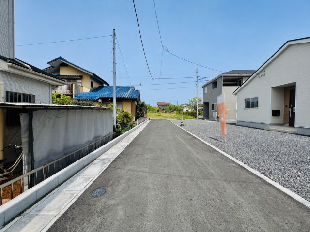 高崎市箕郷町白川の前面道路含む現地写真|閑静な住宅地♪