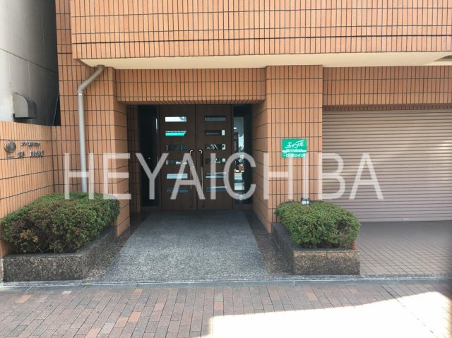 浅草寺相馬参番館のエントランス