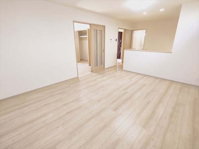 【居間・リビング】の画像