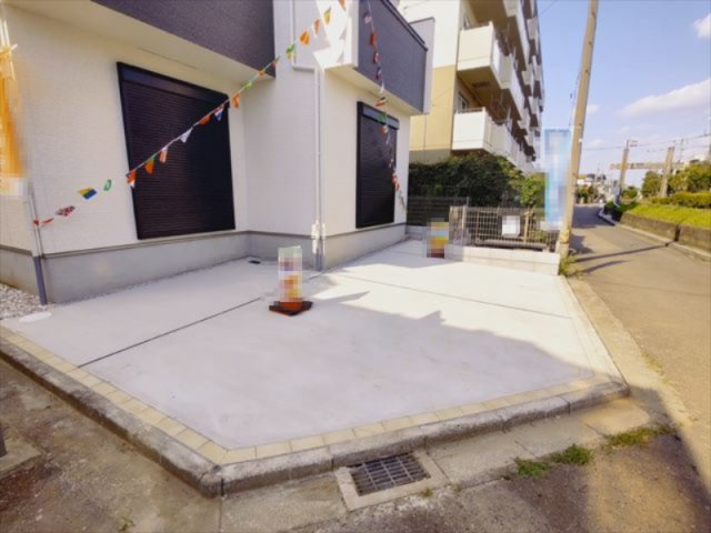 【前面道路含む現地写真】の画像