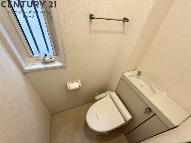 ゆったり落ち着けるトイレです