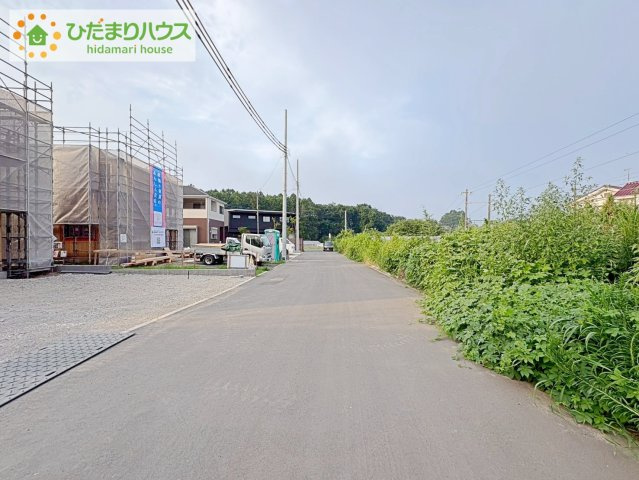 東海村東海第6　新築戸建　2号棟の前面道路含む現地写真|学校や大きな公園も近くお子様も安心！
