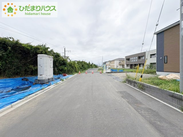 東海村東海第6　新築戸建　2号棟の前面道路含む現地写真|たっぷりの陽光と心地よい風が舞い込む住まい♪