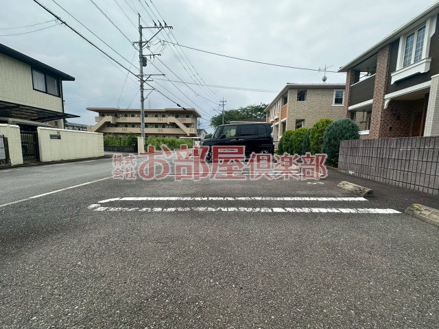 プロムナード・コウの駐車場|駐車場です