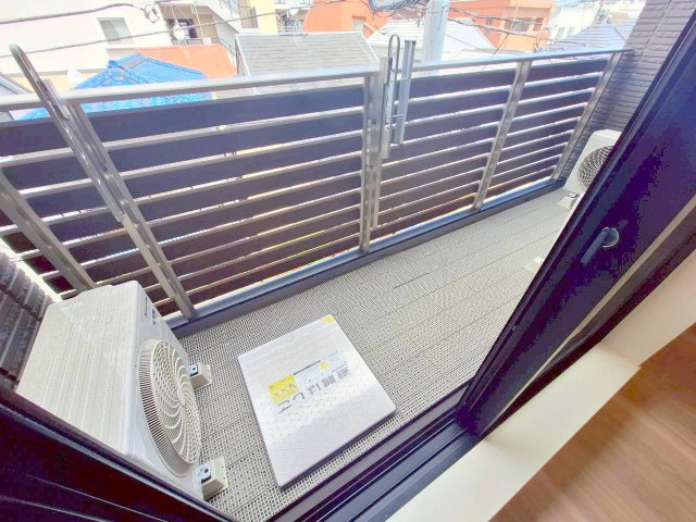 エルズプラス高円寺南のバルコニー|ワイドバルコニー