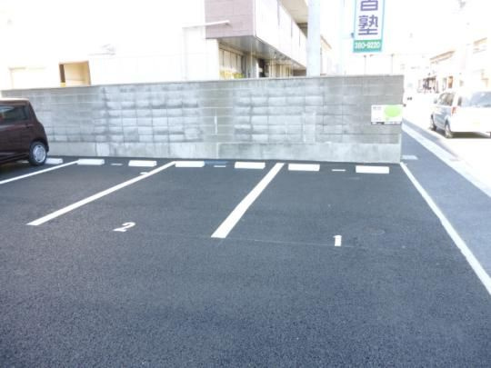 熊本市東区御領１丁目の賃貸マンションの駐車場