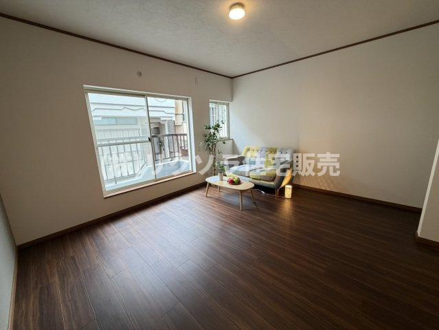 大池町　中古一戸建てのダイニング|LDK17.8帖
■物件内覧・資金計画相談・住宅ローン相談、リフォーム相談、お問合せ受付中■
※当日・翌日のご内覧、ご相談はお電話でのお問合せがスムーズです！