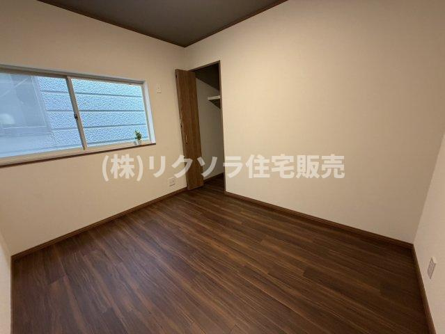 大池町　中古一戸建ての子供部屋|洋室5.2帖
■物件内覧・資金計画相談・住宅ローン相談、リフォーム相談、お問合せ受付中■
※当日・翌日のご内覧、ご相談はお電話でのお問合せがスムーズです！