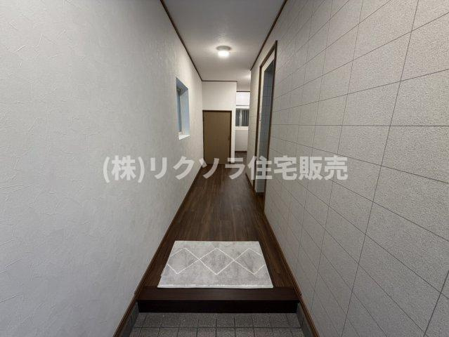 大池町　中古一戸建ての内装|玄関内部
■物件内覧・資金計画相談・住宅ローン相談、リフォーム相談、お問合せ受付中■
※当日・翌日のご内覧、ご相談はお電話でのお問合せがスムーズです！