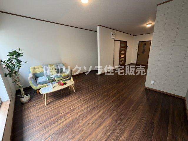 大池町　中古一戸建てのダイニング|LDK17.8帖
■物件内覧・資金計画相談・住宅ローン相談、リフォーム相談、お問合せ受付中■
※当日・翌日のご内覧、ご相談はお電話でのお問合せがスムーズです！