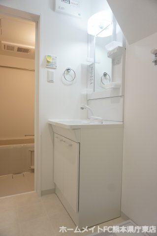 ADC月出南カーサの独立洗面台