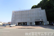 クオリスRの画像