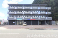 クオリスRの画像