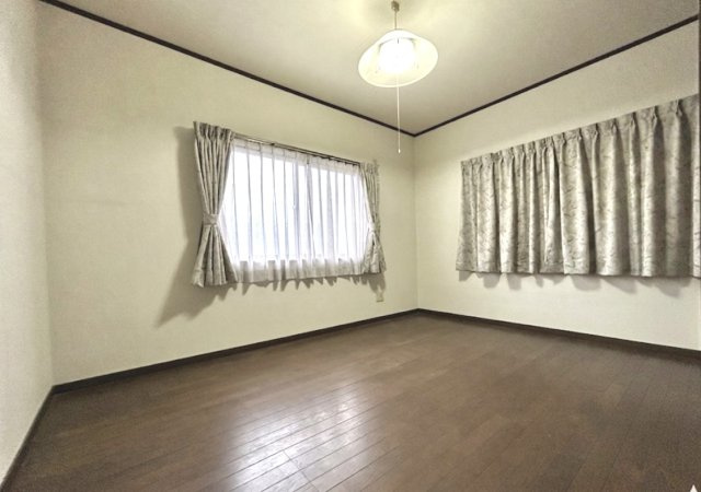 中古住宅　居倉の洋室