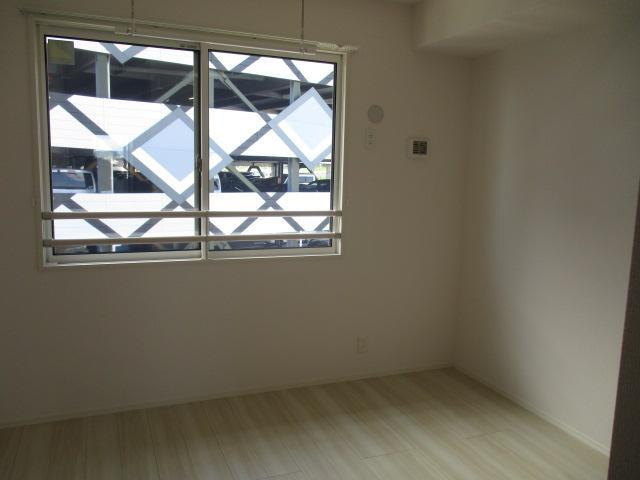 クローバー富士1号館の洋室
