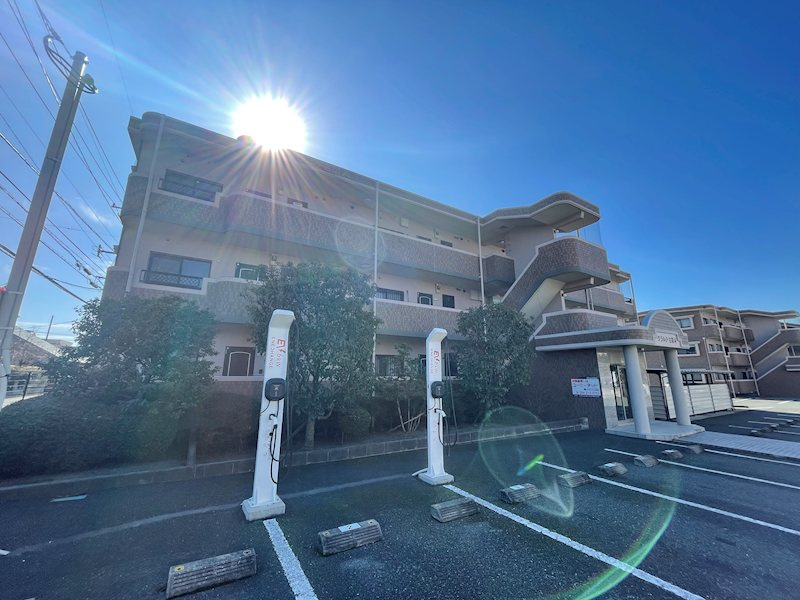 合志市幾久富の賃貸マンションの駐車場