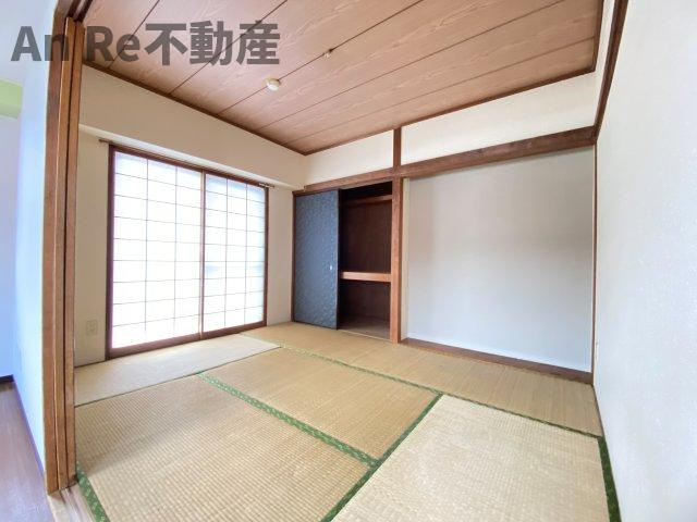 ザ・ルネサンスヒルズⅡの和室