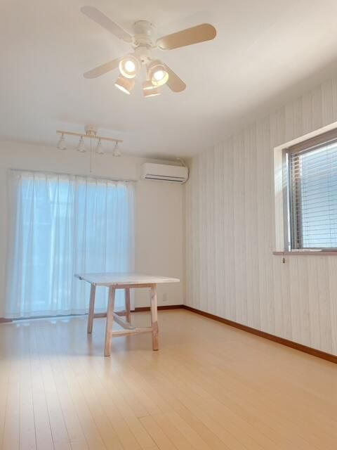 出水貸家の内装