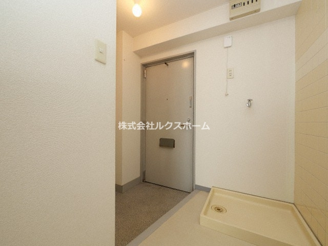 サンライフカスガの玄関