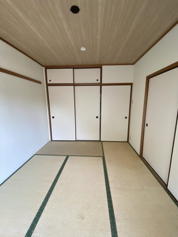ロイヤル谷津の和室
