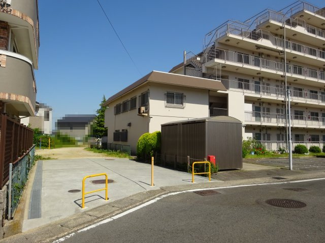 サンハイム長岡京のその他|小学校まで徒歩約4分・中学校まで徒歩約7分で通学も安心(^^)/
