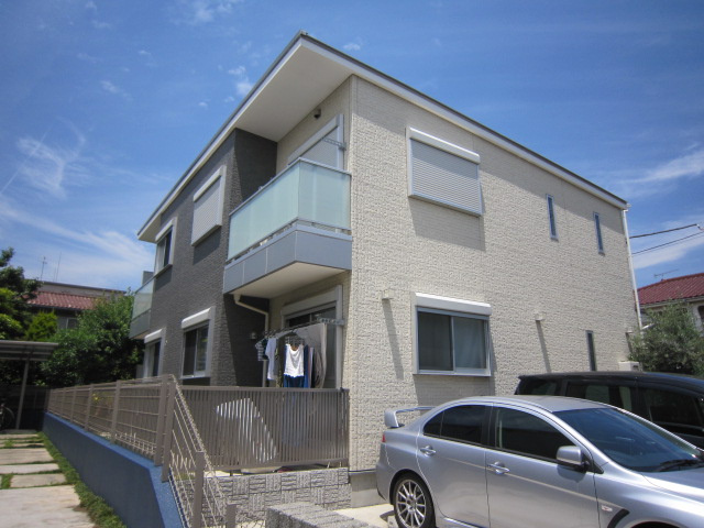 武蔵野市境南町５丁目のアパートの外観