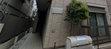 サンメゾン初台のエントランス