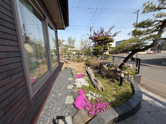 北見市高栄西町３丁目４番１号、(土地)緑ヶ丘２丁目　中古売家の庭