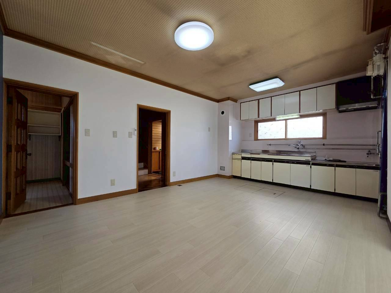 桜ケ岡3丁目　中古住宅のキッチン